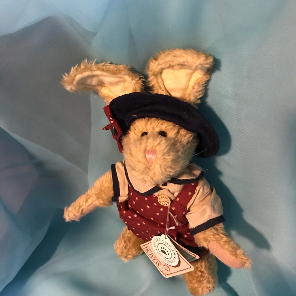 🎄Boyd’s Plush Emily Rabbit - Picture 4 of 5